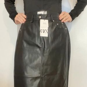 NEW ZARA FAUX LEATHER MIDI SKIRT